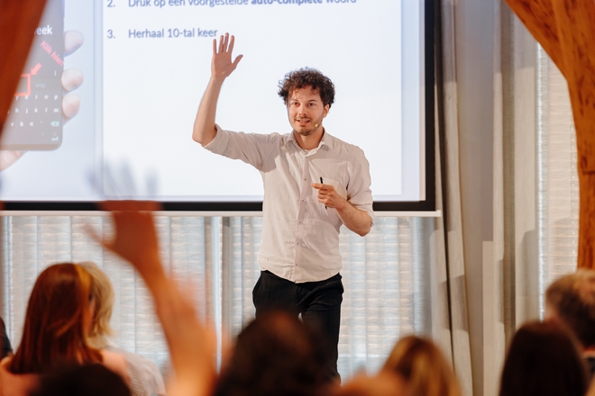 Thomas Winters speaking at the CHRO Day (House of Executives).